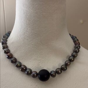 Pearl and Onyx necklace